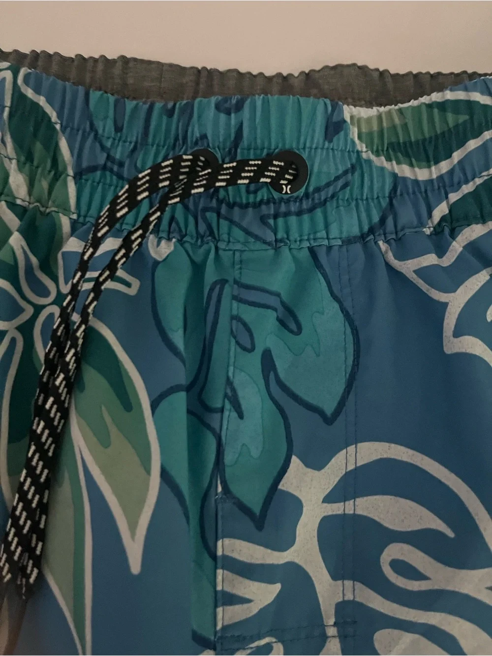 Hurley Hana Bay Volley Swim Shorts Arctic Neon large
